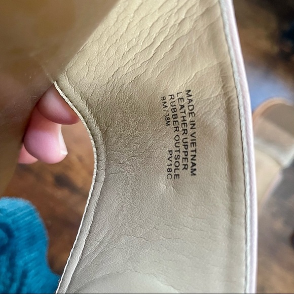 Michael Kors Sandals - Size 8 - Picture 5 of 6